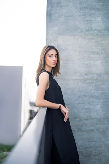 Sleek Black | Crepe